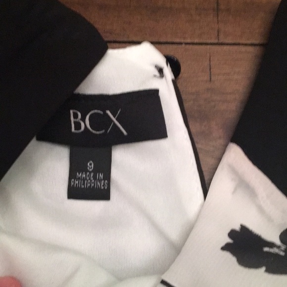 BCX junior size 9 dress - Picture 2 of 3